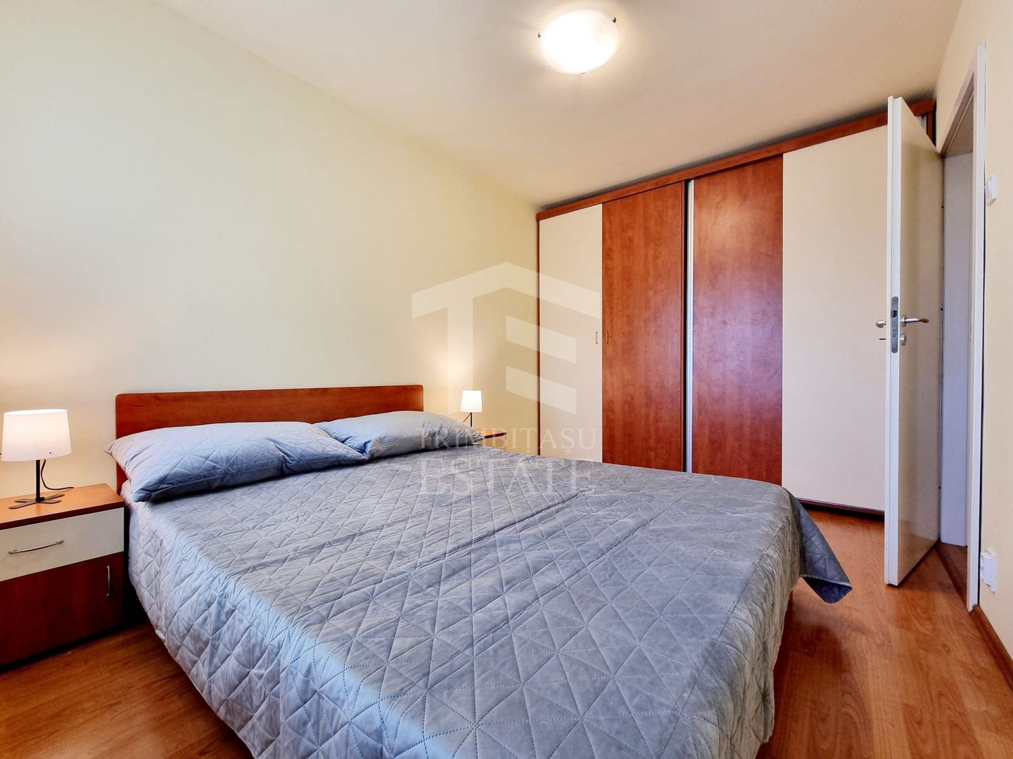 Apartament 2 camere Hanul Drumetului Bd 1 Mai Drumul Taberei - Poză 1