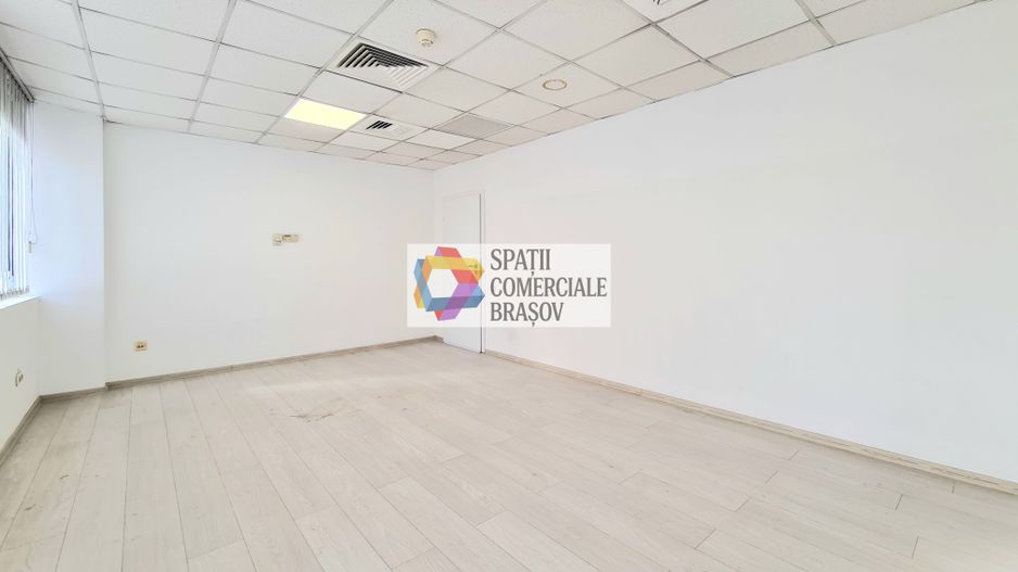 Spatiu birouri de închiriat Brasov - 28 mp # spatii-comerciale-brasov.ro - Poză 3