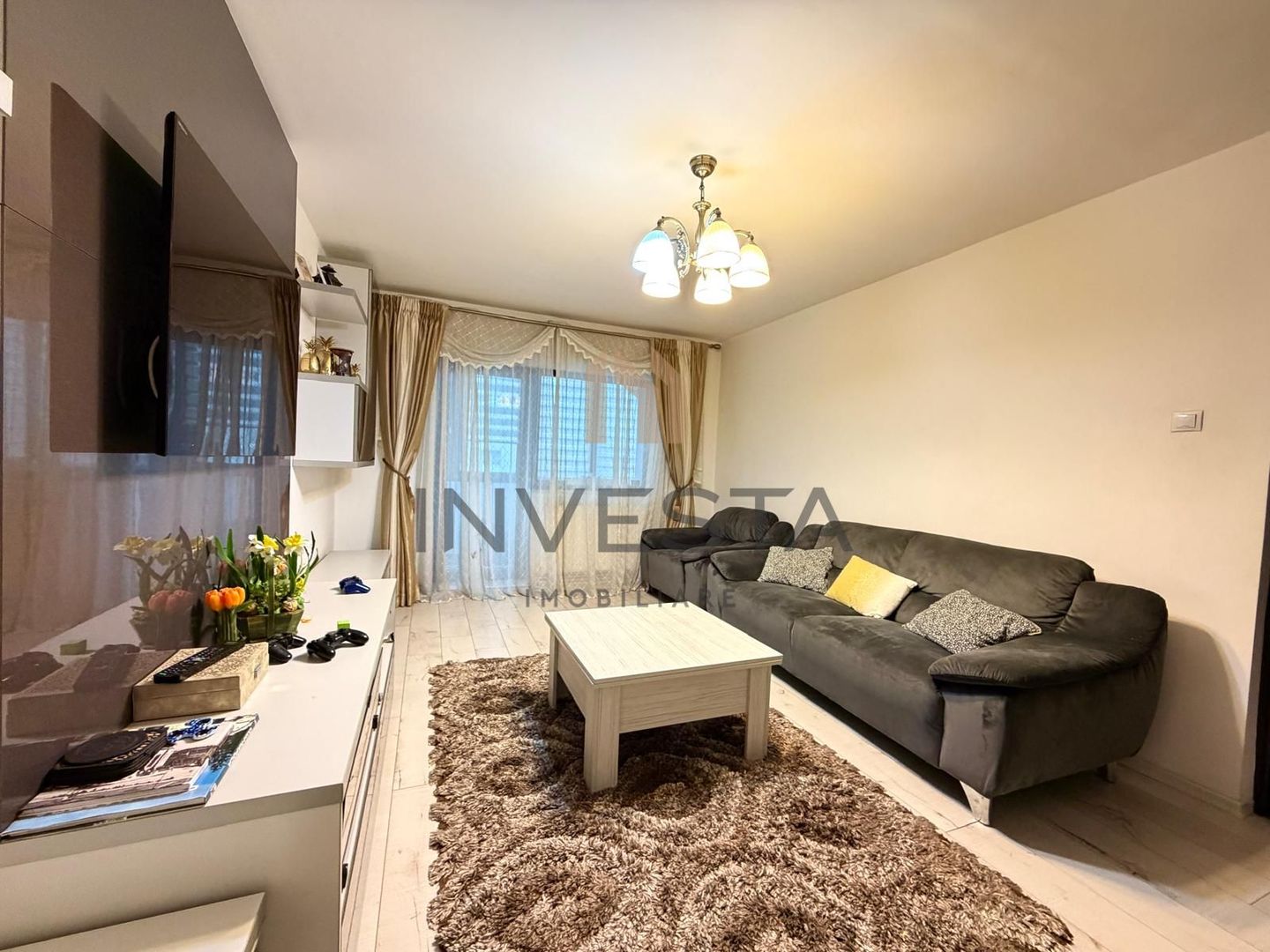 Apartament cu 3 camere pe strada Tulcea ! - Poză 1