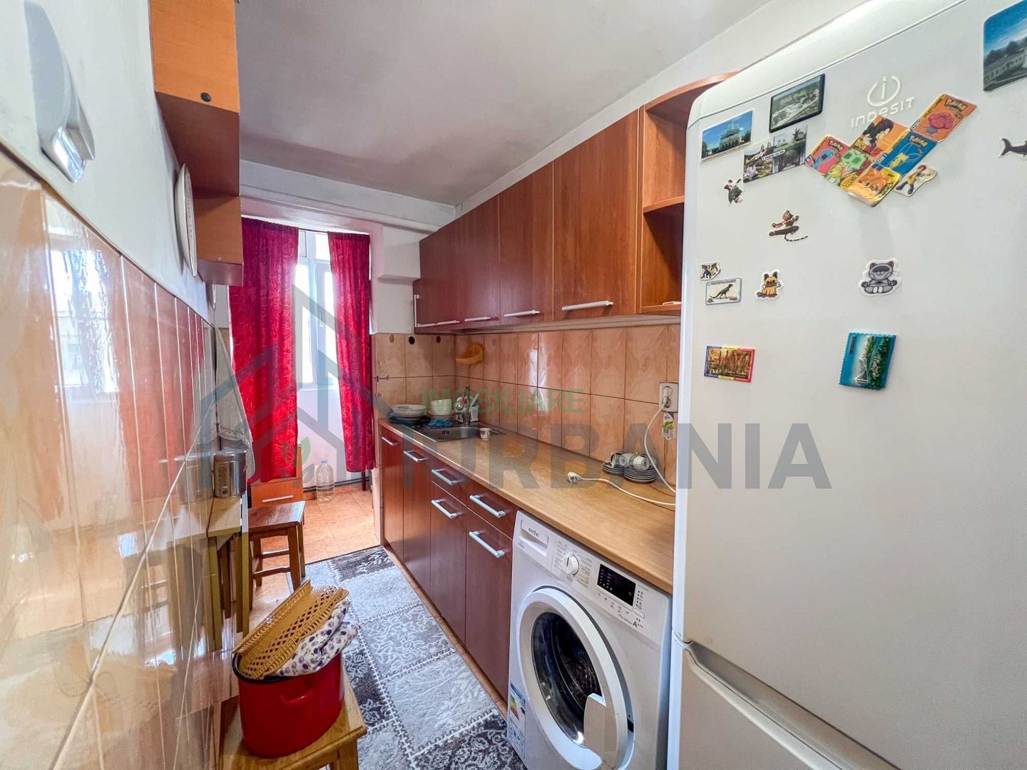 Apartament de vânzare, 3 camere, semidecomandat, mobilat și utilat, Pașcani - Poză 6