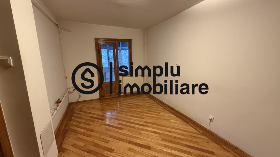 2 camere modificate in 3, etaj 2/4, centrala, Rovine - 115 000 Euro - Poză 2