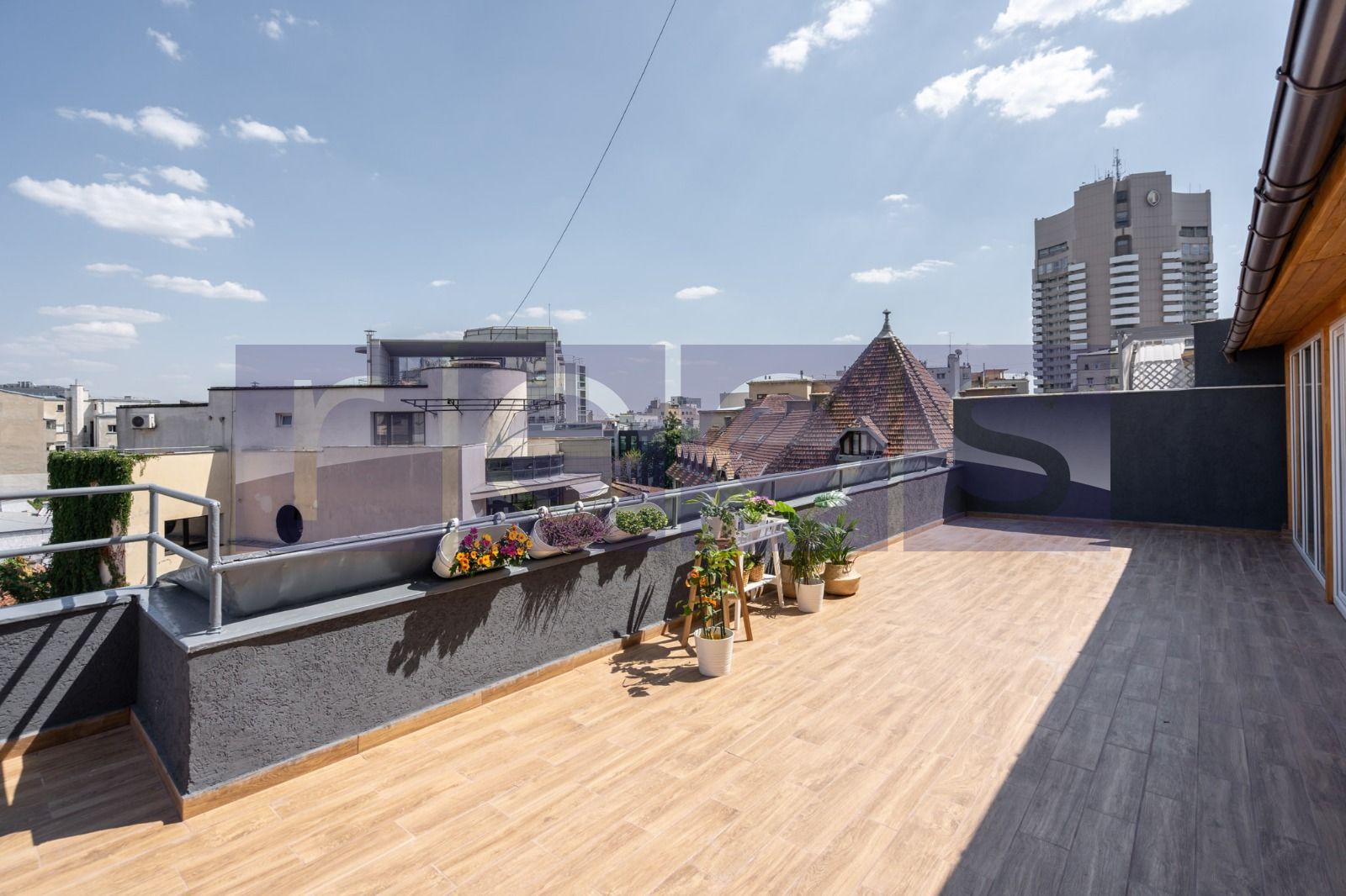 VANZARE PACHET APARTAMENT 4 CAMERE + 2 STUDIOURI 275MP ULTRACENTRAL UNIVERSITATE - Poză 2