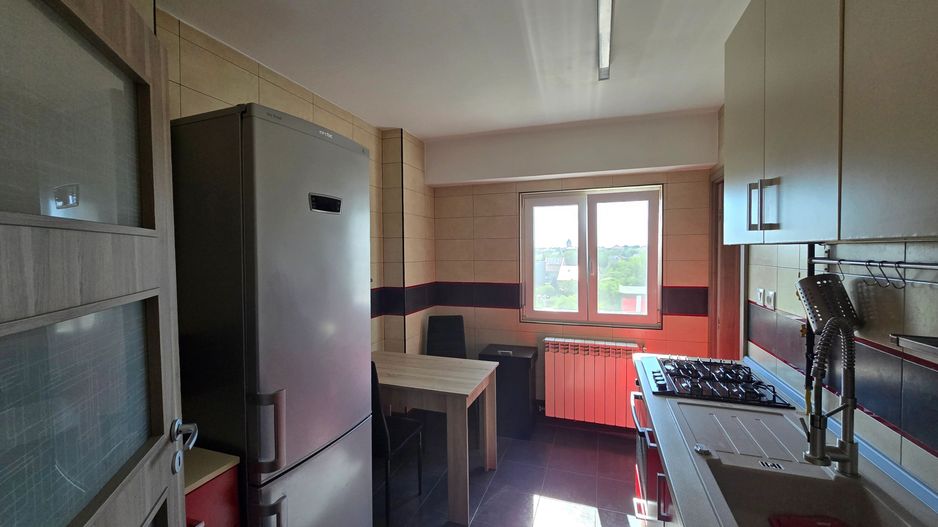 Apartament 3 camere,  Zona Lipovei, Decomandat, 72mp utili, Garaj cu CF - Poză 3