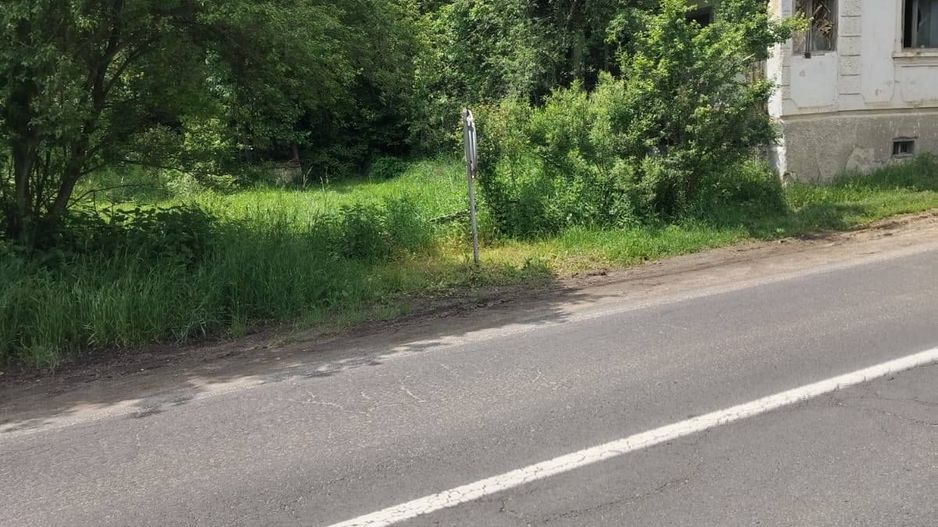 Casa demolabila si teren - Poză 3