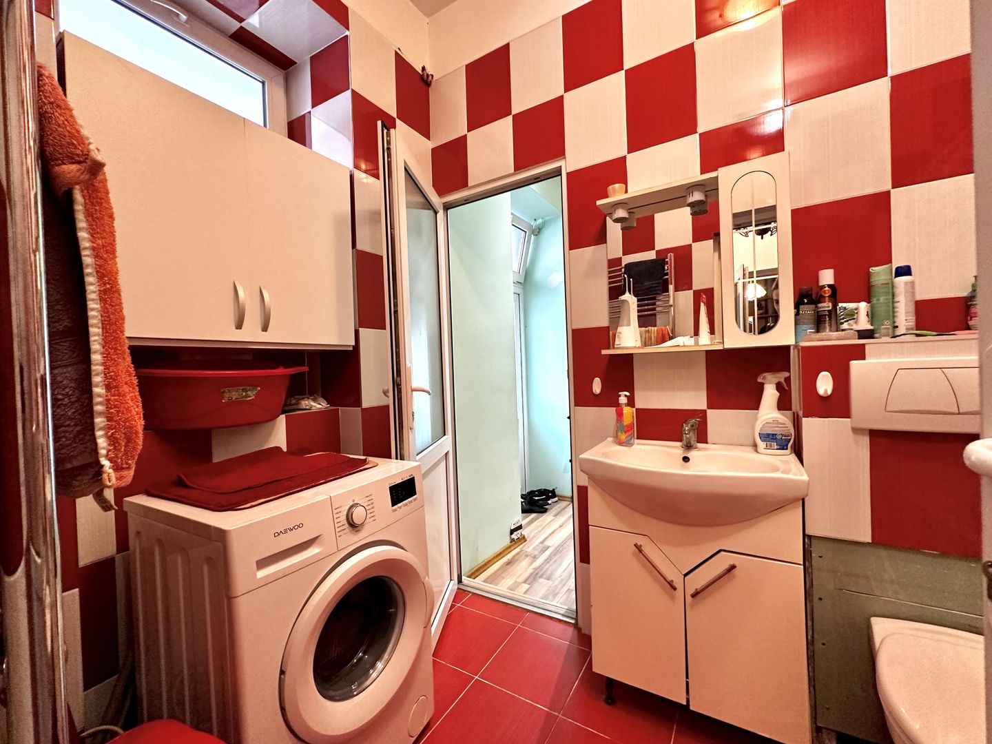 Apartament 4 camere,  cu vedere spre centrul vechi din Piața Unirii - Poză 12