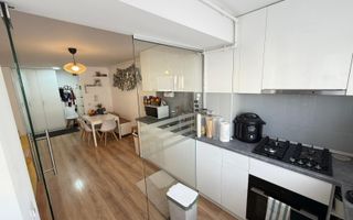 3 camere | Hils Pallady - Poză 4