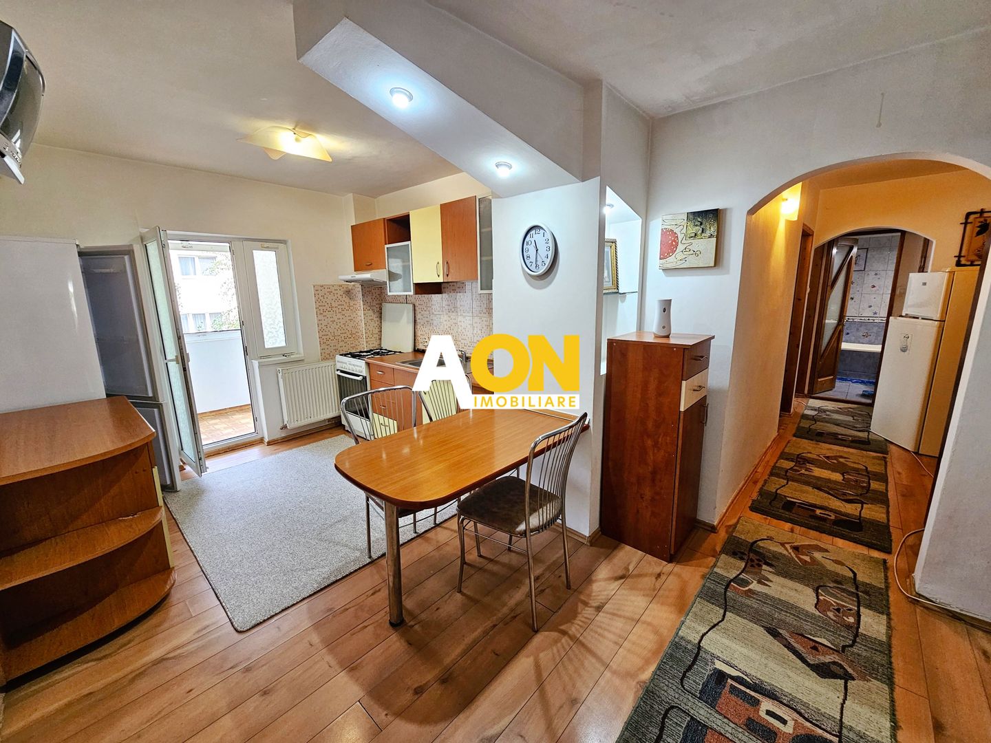 Apartament 3 camere, et.1, cu parcare si boxa, cartier Tolstoi - Poză 2