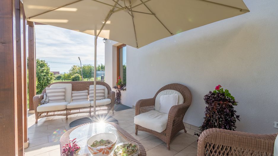 Proprietate exclusivista de vanzare: 2 case | 9 camere | 2000 mp teren - Poză 6