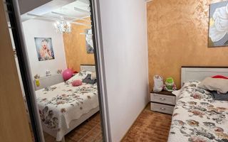 Apartament 2 camere, living, dormitor, zona Terra.. - Poză 2