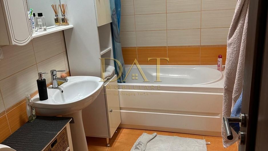 Oportunitate! Apartament 3 camere | parcare inclusa | zona Terra - Poză 7