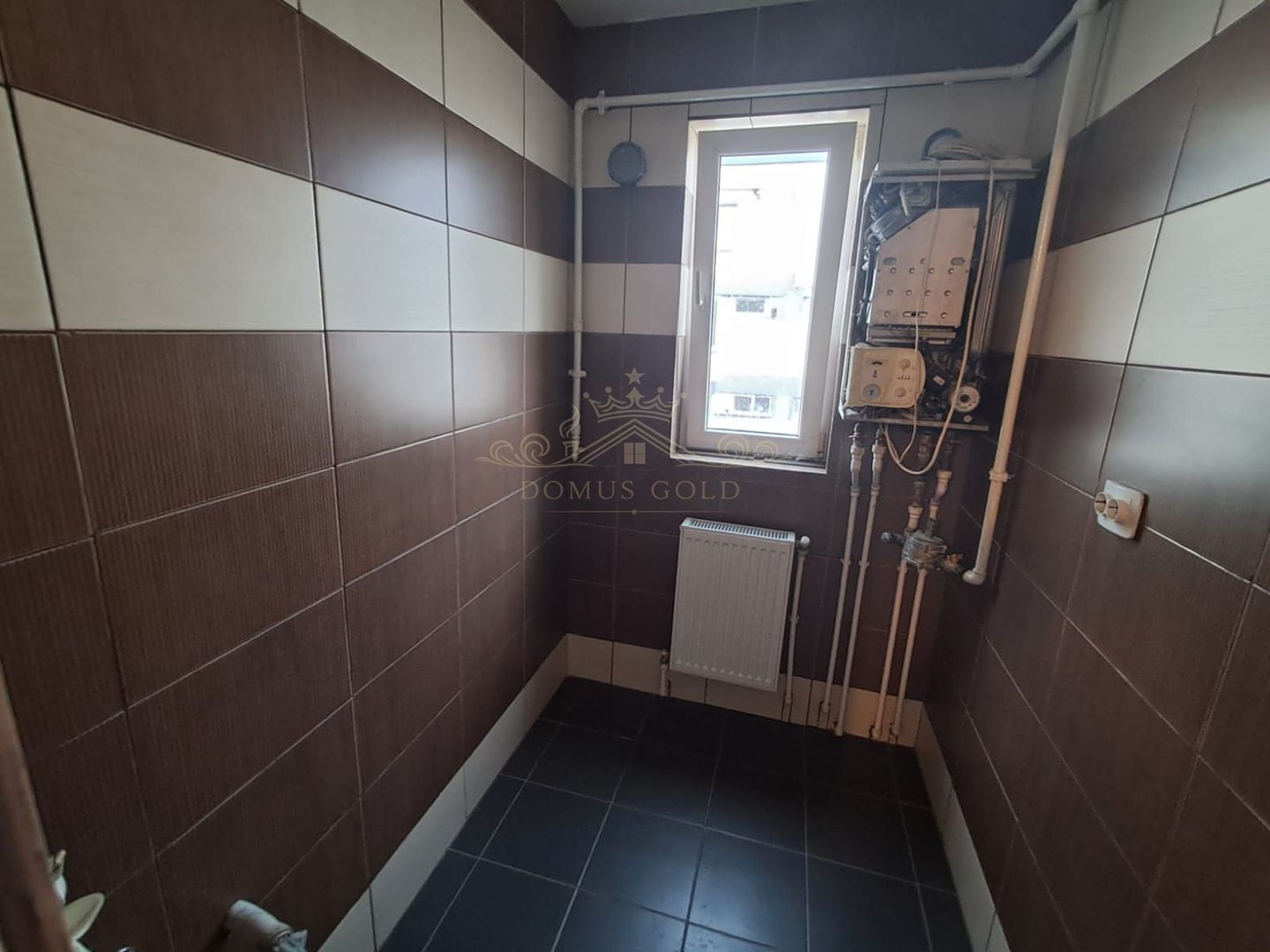 Vind urgent apartament in Turda . - Poză 5