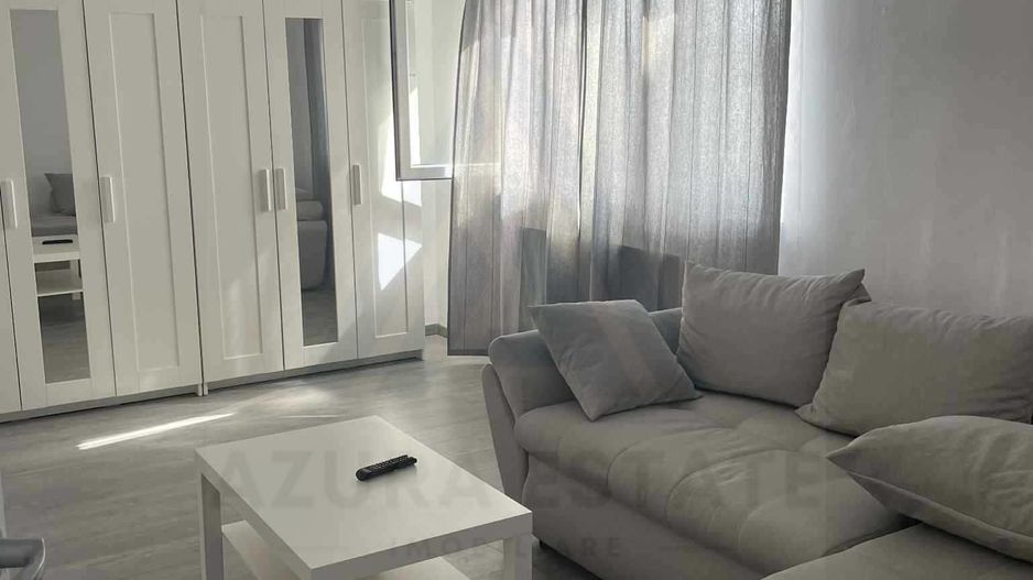 Apartament modern complet renovat 2 camere 55 mp utili in Terezian - Poză 1