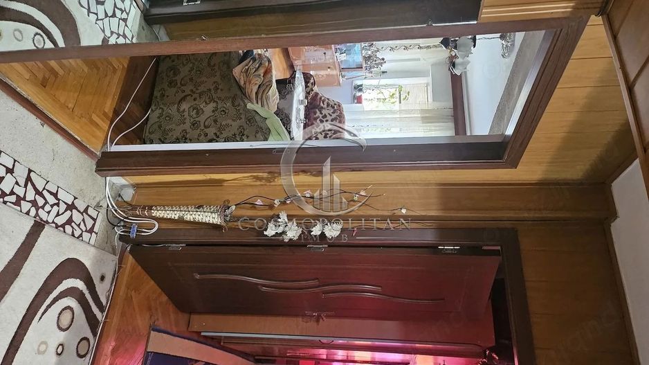 Apartament cu 3 camere zona Centru/Bazar ~ etaj 3 ~ cu imbunatatiri - Poză 10