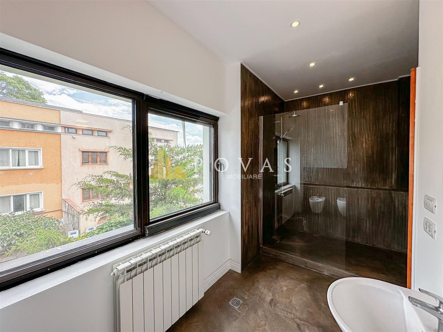 Vanzare Casa Reconsolidata Vatra Luminoasa 5 Camere - Poză 38