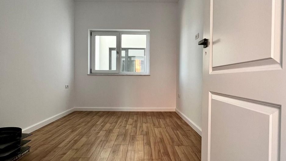 Duplex Lux, 4 dormitoare, finisaje premium. Ghiroda. - Poză 13