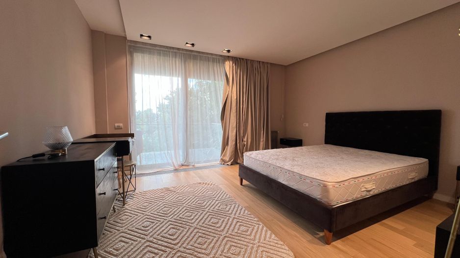 Penthouse 4 camere |  vedere catre lac | piscina privata si salata de fitness - Poză 12