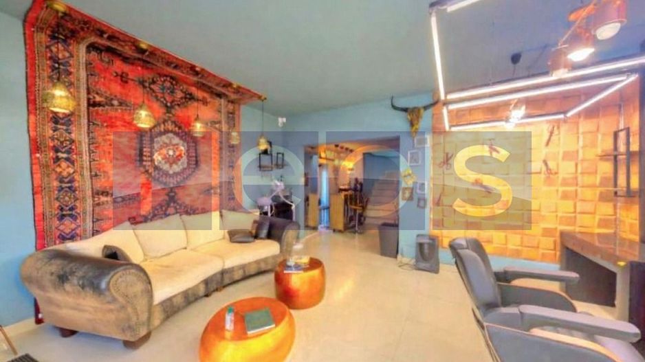 DE VANZARE SPATIU COMERCIAL P+1 – VIZIBILITATE MAXIMA, ZONA CENTRALA - Poză 2
