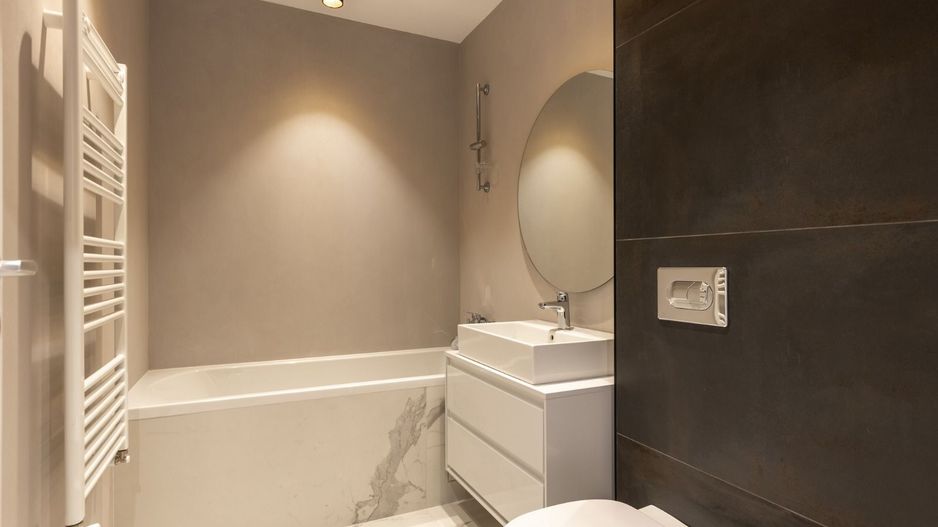 Inchiriem apartament 3 camere mobilat utilat lux cu parcare subterana - Poză 10