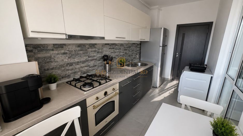 Apartament 2 camere de vanzare, decomandat, acces facil la metrou - Poză 7