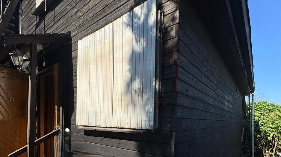 Cabana din lemn+ teren 2000 mp , 105.000 Euro negociabil, zona Metro - Poză 3