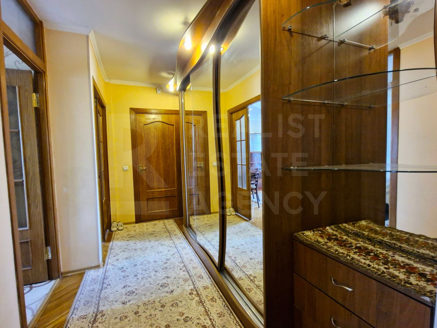 Chirie, apartament, 3 camere, Strada Calea Ieşilor, Sculeni - Poză 14
