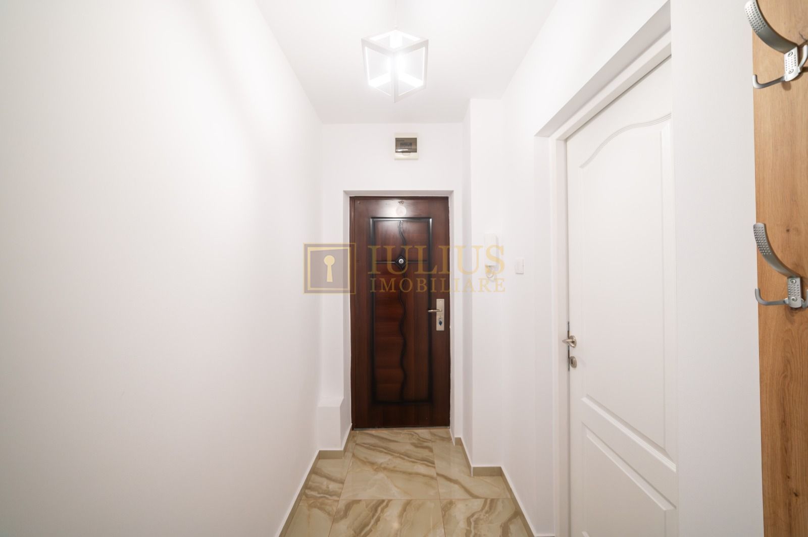 3 camere, apartament superb-70 mp, Iosefin, loc de parcare inclus - Poză 10