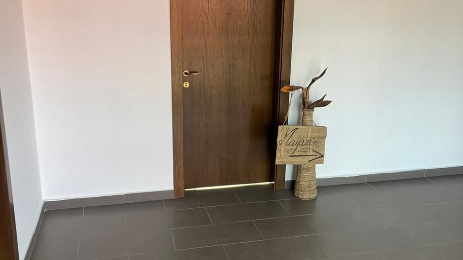 Spațiu comercial,  40 mp, ultra-central COVASNA - Poză 4