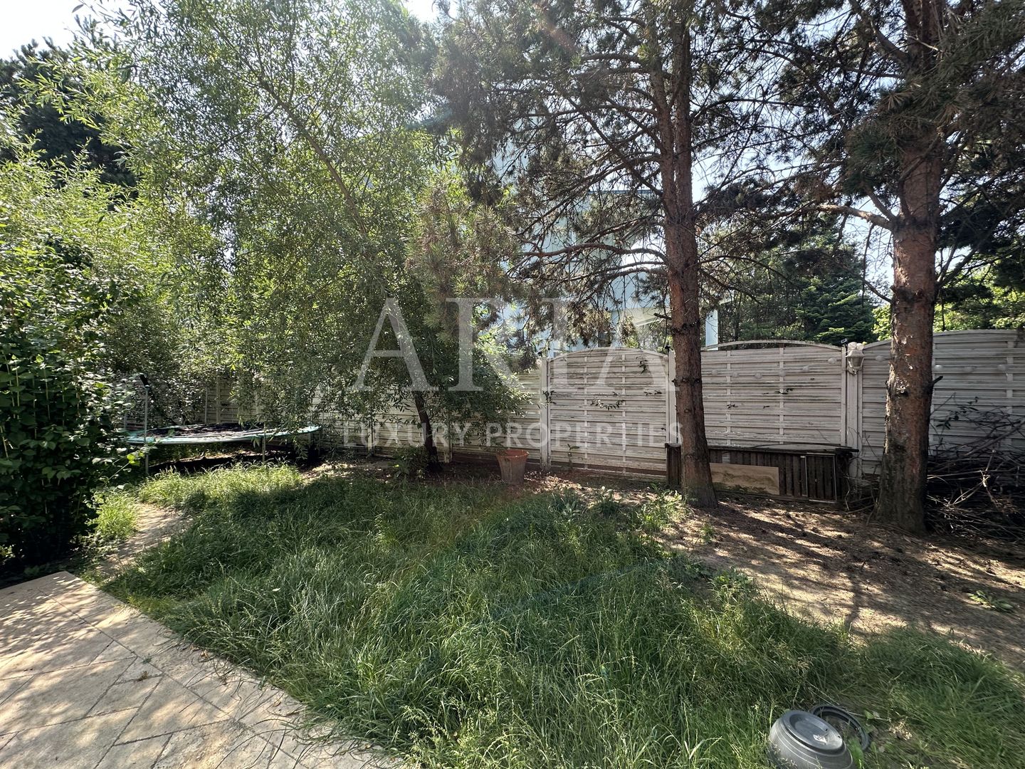 Vilă cu piscină | COMPLEX REZIDENTIAL EROU IANCU NICOLAE - Poză 4