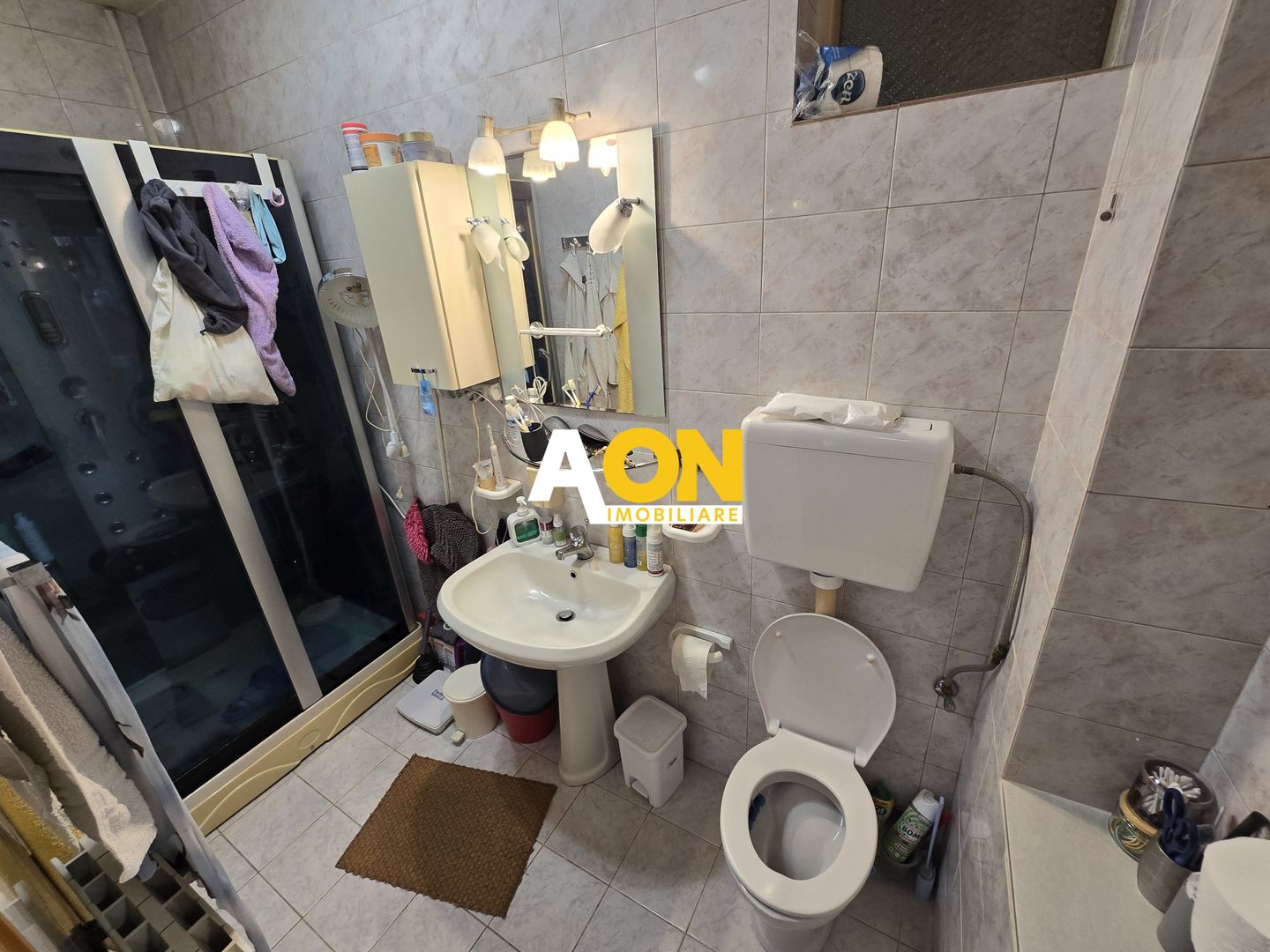 Vila cu 6 Camere,  Zona Centrala - Poză 10