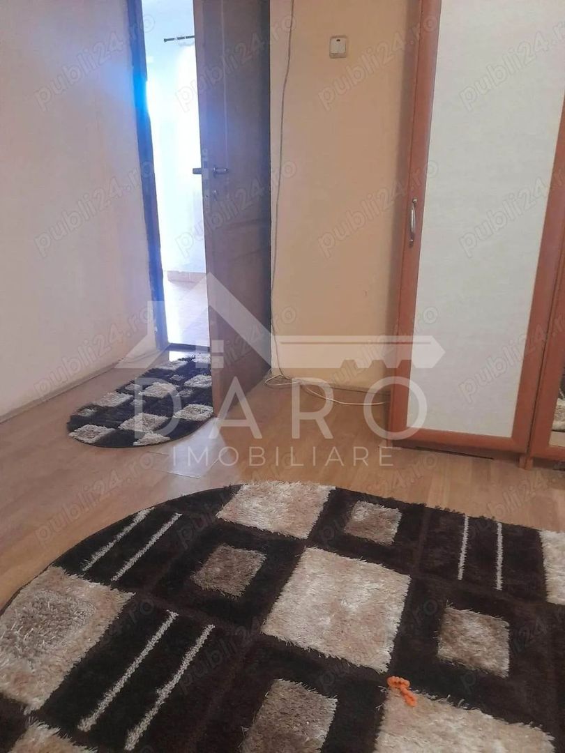 vând casă în Sângeorgiu de Mureș - Poză 2