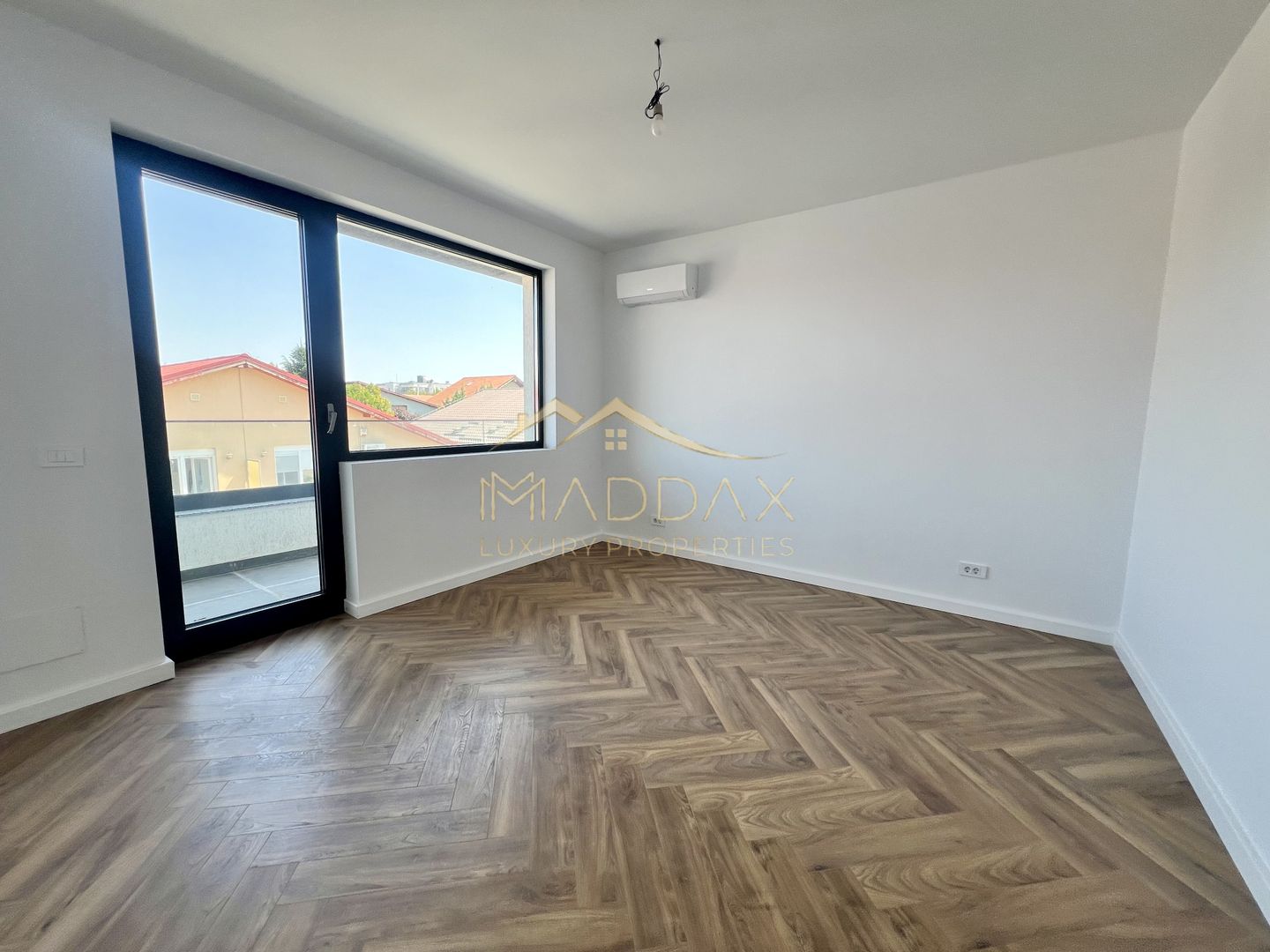 Vilă **6 camere  **451mp // Zona Iancu Nicolae - Poză 80