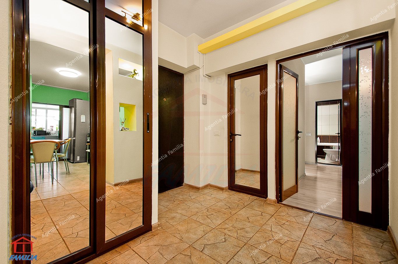 Vanzare apartament cu 3 camere Str. Domneasca, 104 mp, etaj 1. - Poză 16