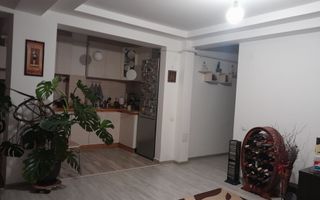 2 camere DECOMANDAT+CURTE+MAGAZIE+LOC DE PARCARE---REDIU - Poză 2