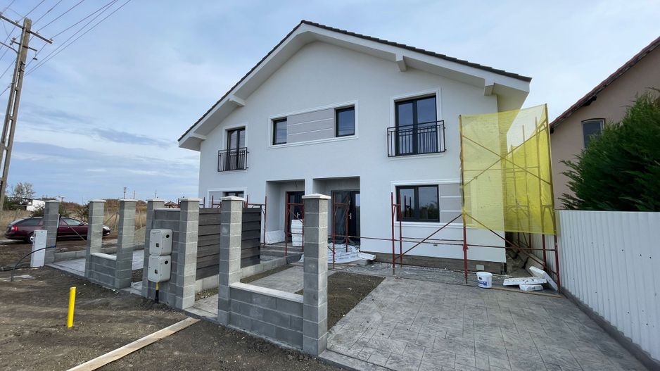 Duplex-4 camere-pozitie excelenta-la asfalt-Remetea Mare - Poză 1