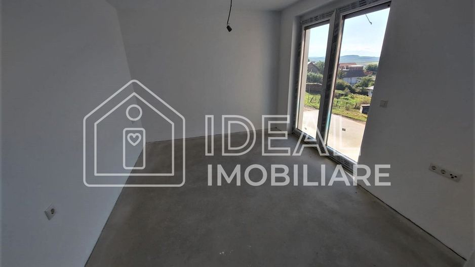 Casa Individuala Moderna cu 4 camere  si garaj, in Sura Mare - Poză 12