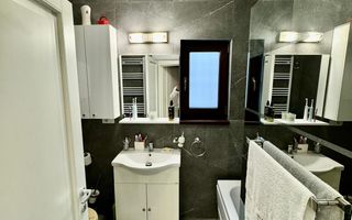 Etaj 1 Apartament cu 3 Camere, Decomandat, Pacurari - Poză 10