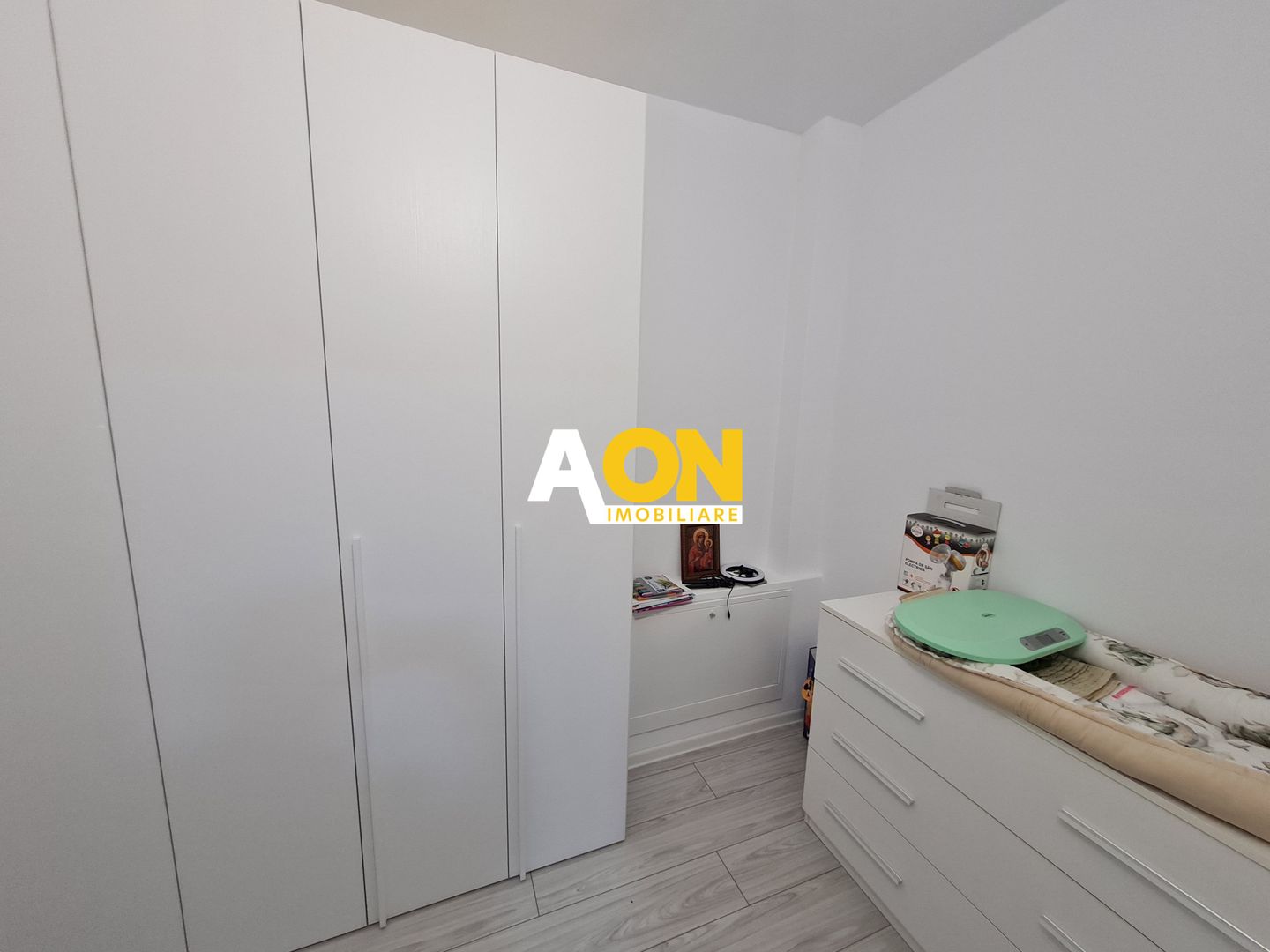 Apartament 3 Camere, 90 mp, Decomandat Cu Scara Interioara, Zona Arex - Poză 15