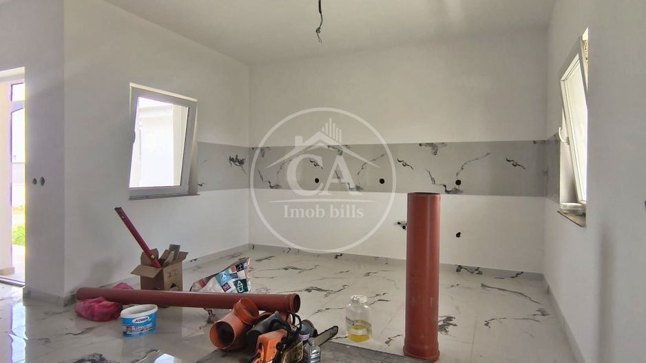 Casă de vânzare cu 4 camere în Osorhei , Bihor - Poză 8