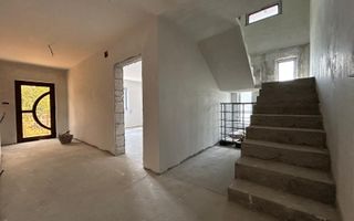 Vanzare Vila la gri Teren 800mp Lacul Mostistea - Poză 5