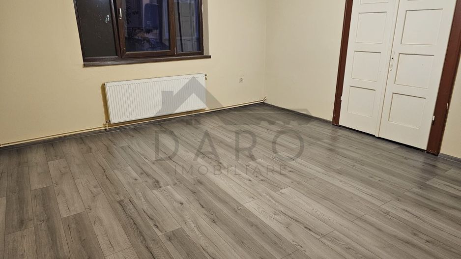 De vanzare casă lingă cetate - Poză 5