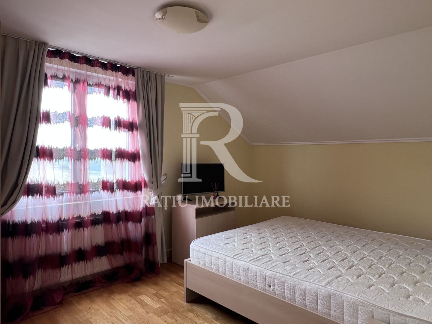 Casa cu 4 camere de inchiriat | Cartierul Grigorescu | Oradea - Poză 18