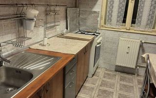 APARTAMENT 3 CAMERE SPATIOS ZONA FAVORIT - Poză 3