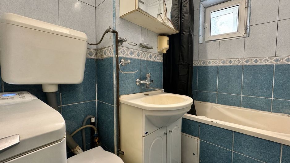 Apartament 3 camere spatios de vanzare în zona - Tractorul - Poză 6