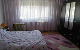 vand casa zona centrala - Poză 5