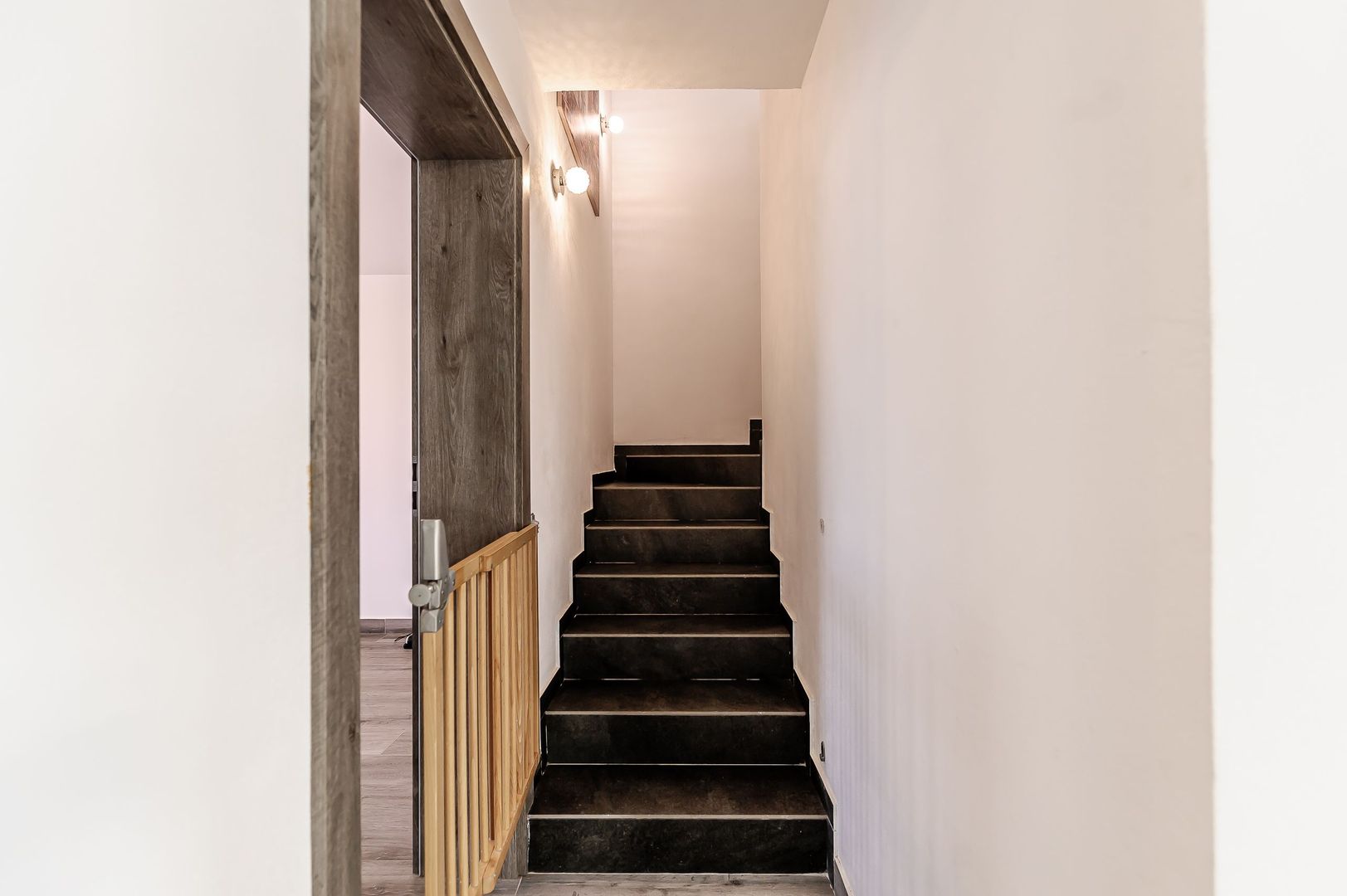 Casă modernă, finisaje premium – Vladimirescu, lângă Arad - Poză 6