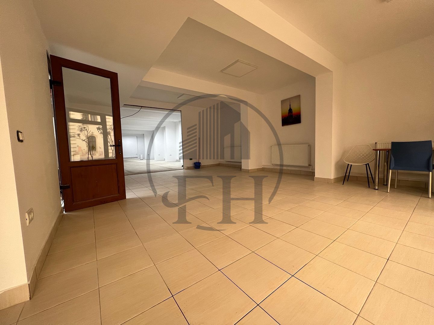 RENT / INCHIRIAT Spațiu comercial de 159.5mp de închiriat în zona Central - Poză 2