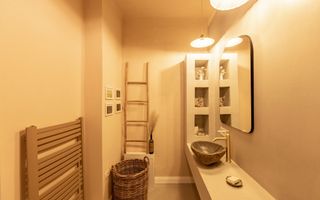 Apartament superb cu 2 camere de vanzare in zona ultracentrala! - Poză 12