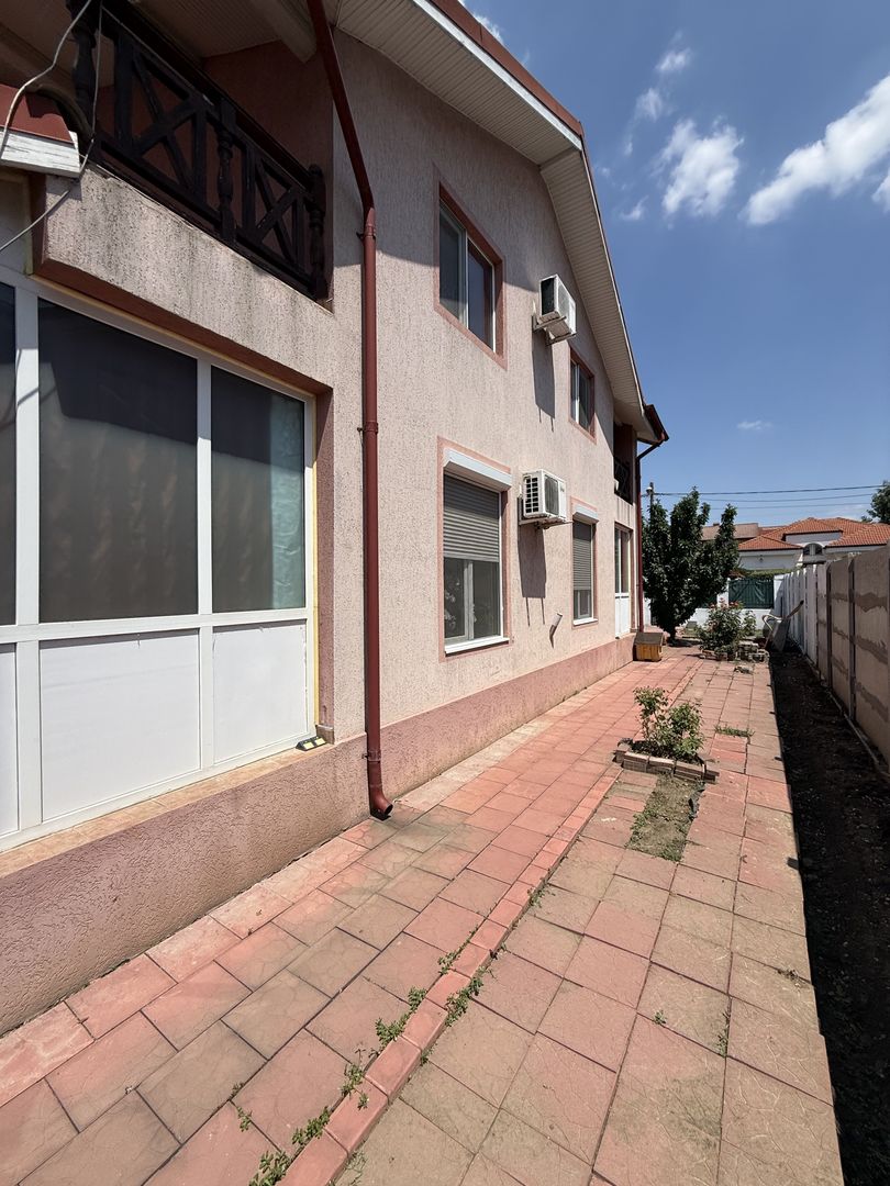 Vila P+1 cu terasă 255 mp + garaj 22,5 mp si teren 417 mp-Berceni ! - Poză 42