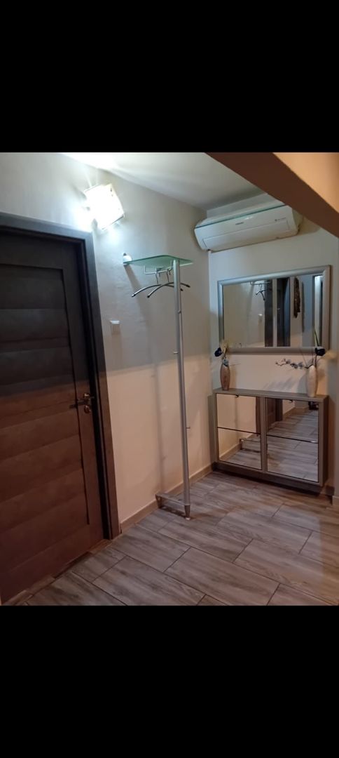 Spitalul Judetean | 3 Camere | Renovat-Mobilat-Utilat | Gradina - Poză 13