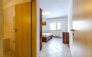 Casă situată pe strada Constituției, Aradul Nou - Poză 7